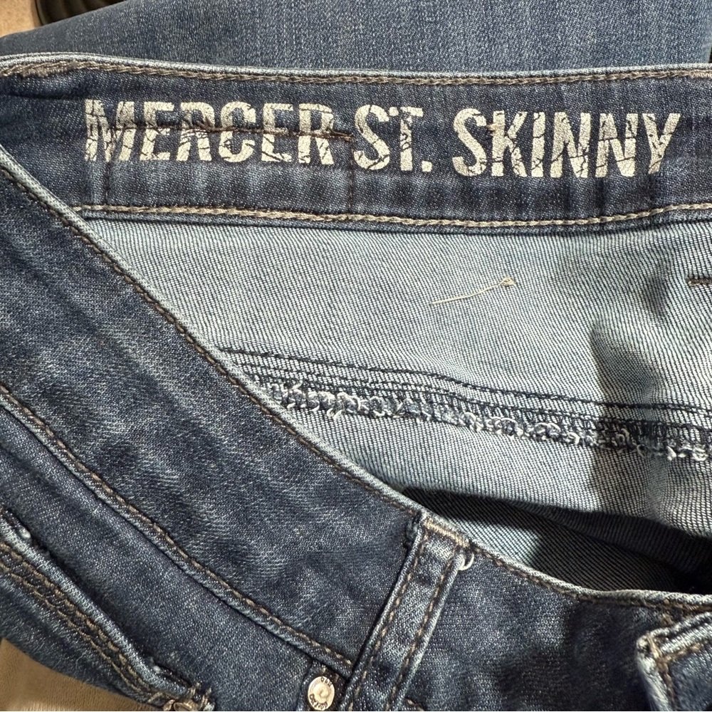 DKNY Jeans Mercer St. Denim Skinny Jeans Size 10 - Picture 9 of 10